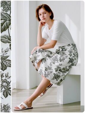 LIZ CLAIBORNE Linen Blend Vintage Style Skirt  Button Front  Pockets knee Length